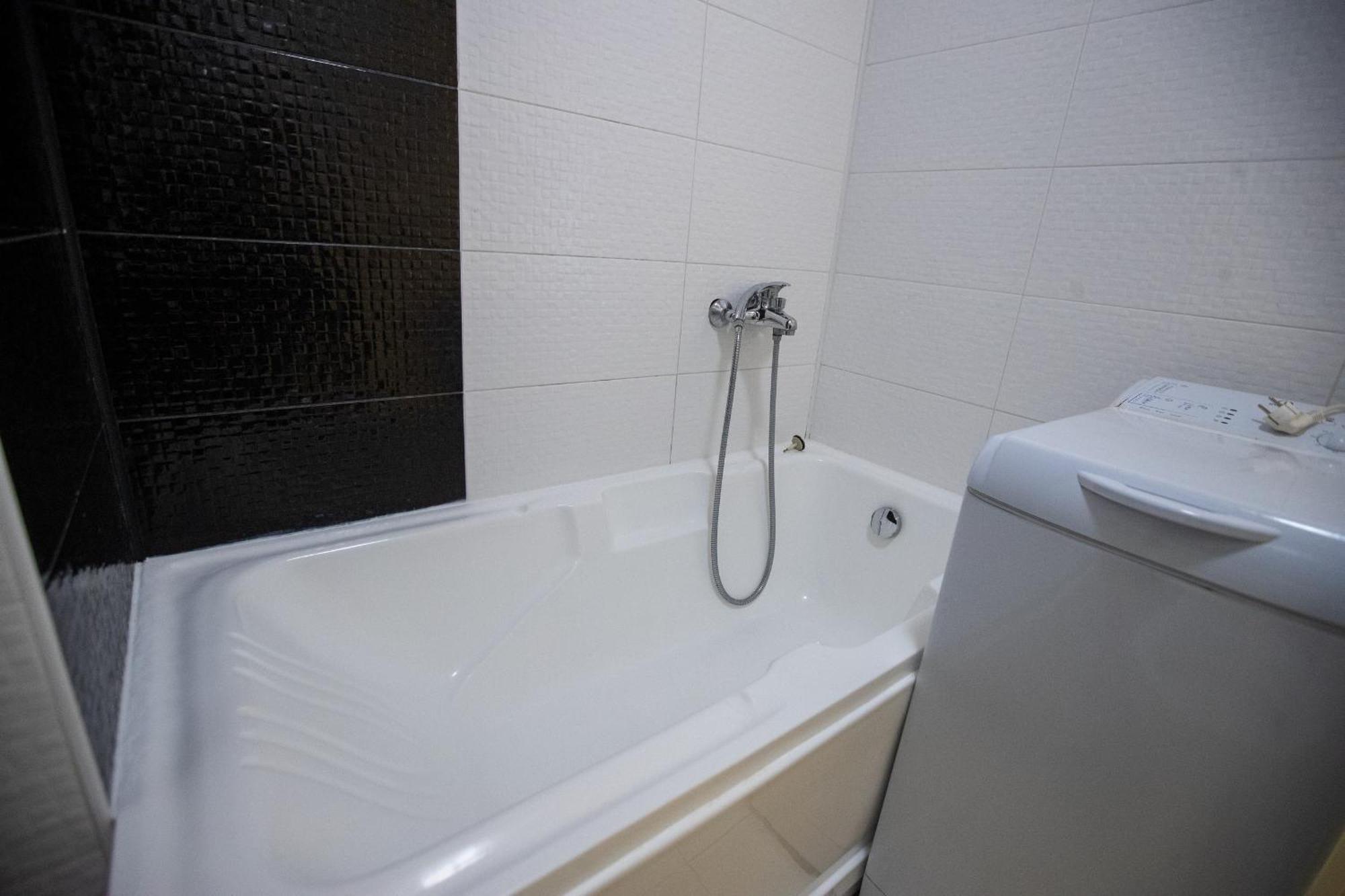Lake View Double Balcony City Center Apartment In Ohrid Exteriör bild
